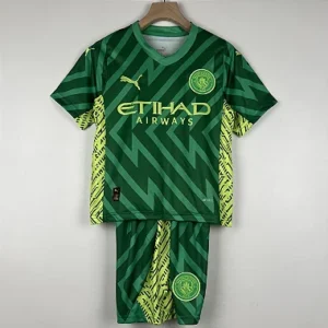 Kit Infantil Manchester City Goleiro Verde Camisa e Short  2023 / 2024