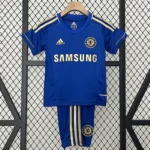 Kit Infantil Chelsea 1 Retrô Camisa e Short 2012 / 2013