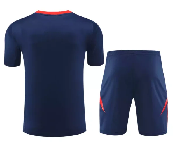 Kit Conjunto Treino Manchester United Camisa + Short 2024 / 2025 - Masculino - Adidas - Imagem 2