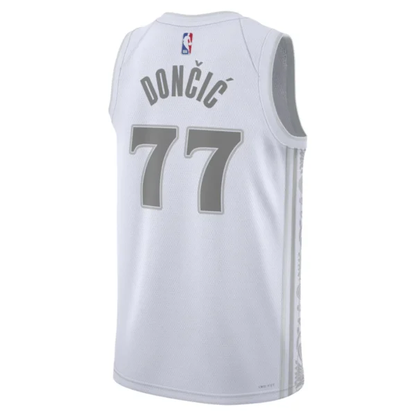 Regata NBA Dallas Mavericks City Edition 2024 / 2025 Swingman Jersey Branca Doncic 77 - Imagem 2